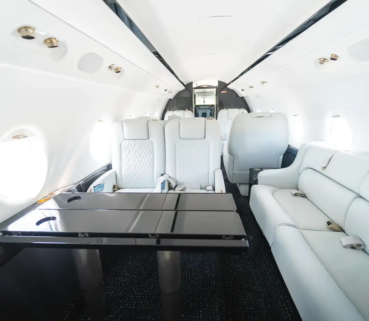 G-200 N119PS  detail 5