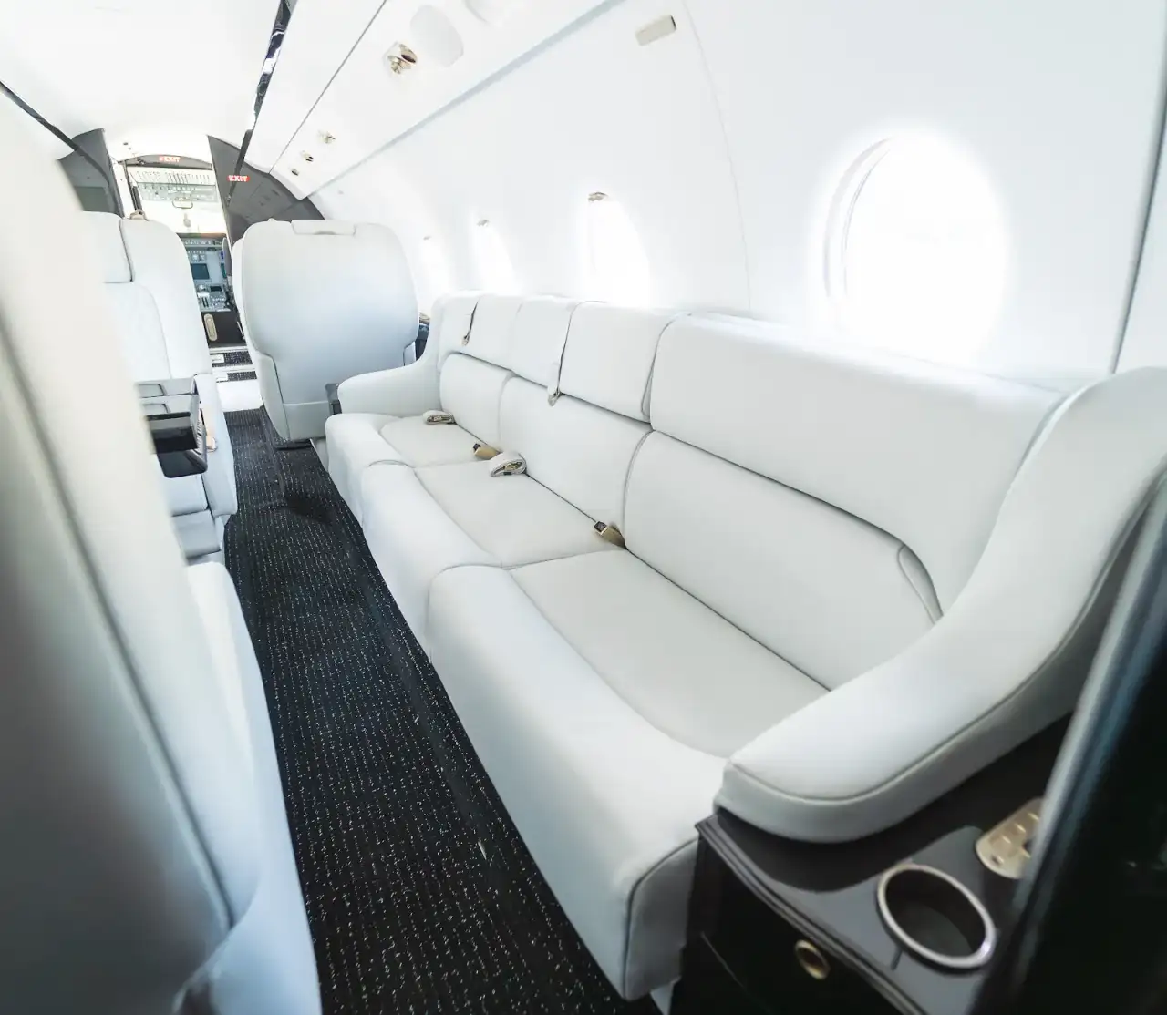 G-200 N119PS  detail 6