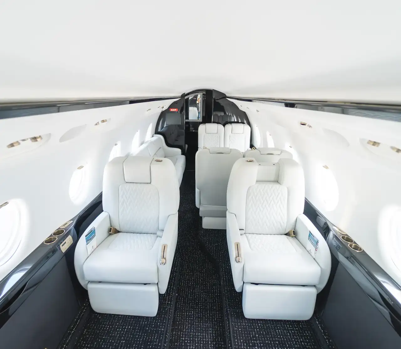 G-200 N119PS  detail 8